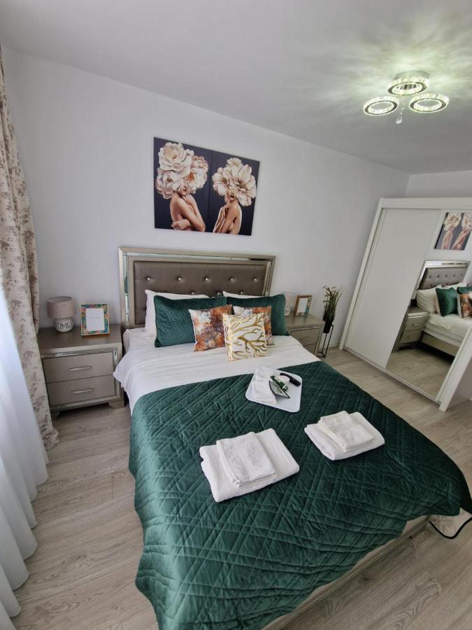 M&A Apartment Brasov Luaran gambar