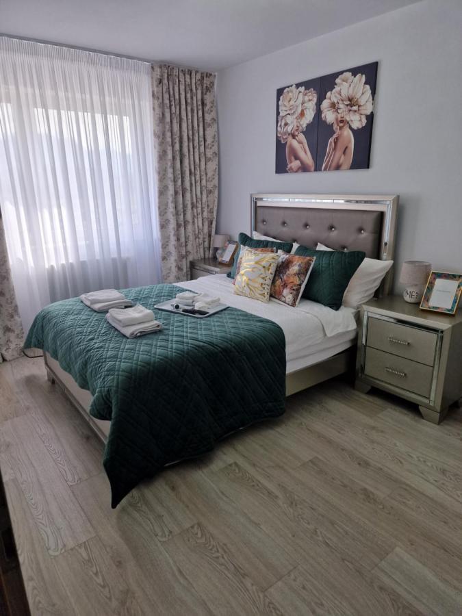 M&A Apartment Brasov Luaran gambar